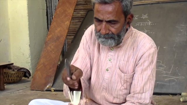 # 13 Conserving and sharing traditional knowledge : 52 Parindey # 13 Conserving and sharing traditional knowledge : 52 Parindey